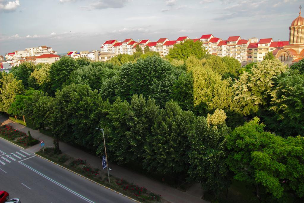 Hotel Dambovita Targoviste Exterior photo